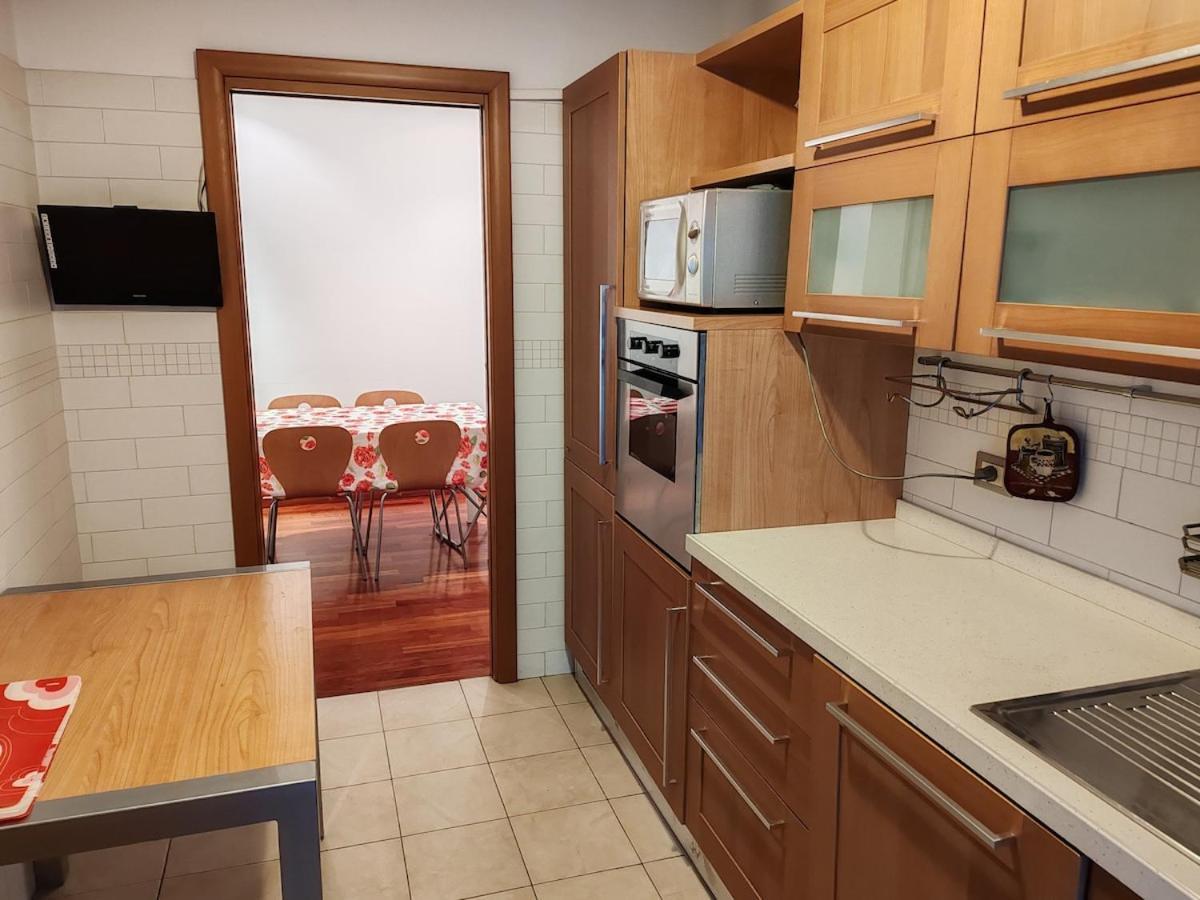 For 8 People Near Metro Train Bus Station Tiburtina Apartment